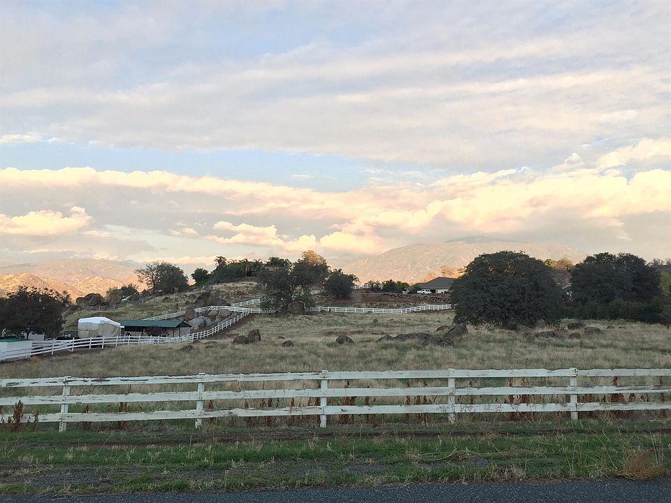 1st image of 16730 Coyote Dr