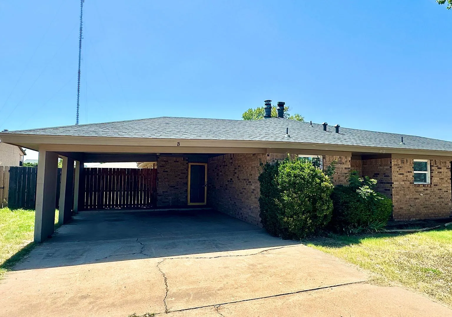 TC 7410 Avenue W — Photo 1