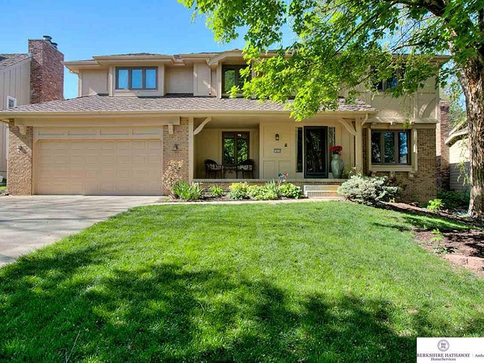 1st image of 16332 Oak Cir