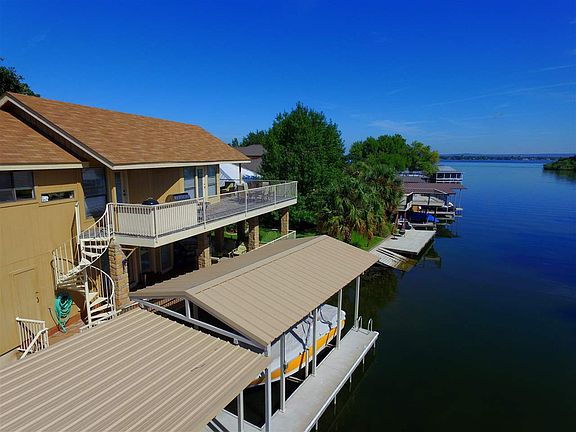 3rd image of 224 Pecan Creek Dr