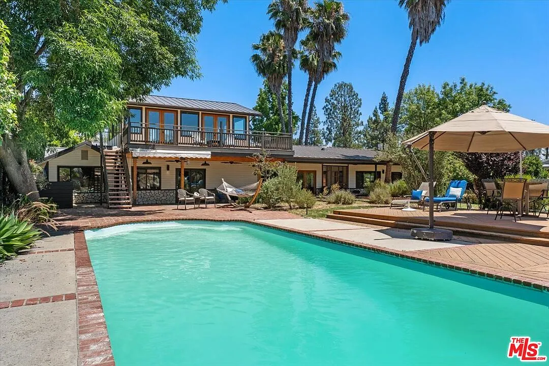 4 bed, 3.0 bath, 3700 sqft, $12,000 — Photo 1