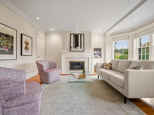 250 Commonwealth Ave APT 14, Boston, MA 02116