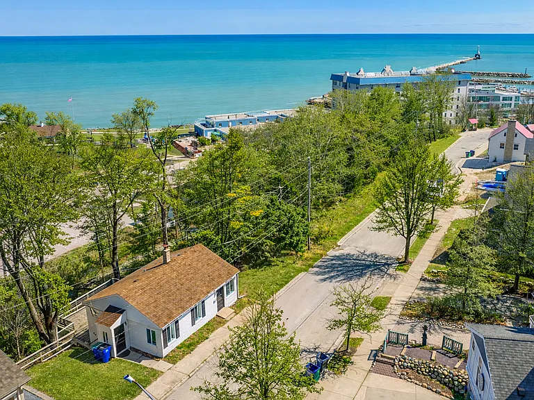 Great Location!