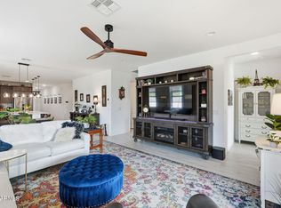 17285 W Running Deer Trl, Surprise, AZ 85387