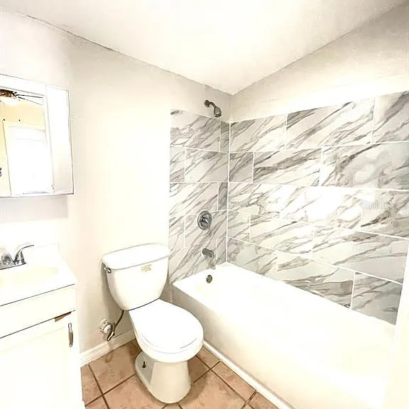 2610 Durham St #B — Photo 4