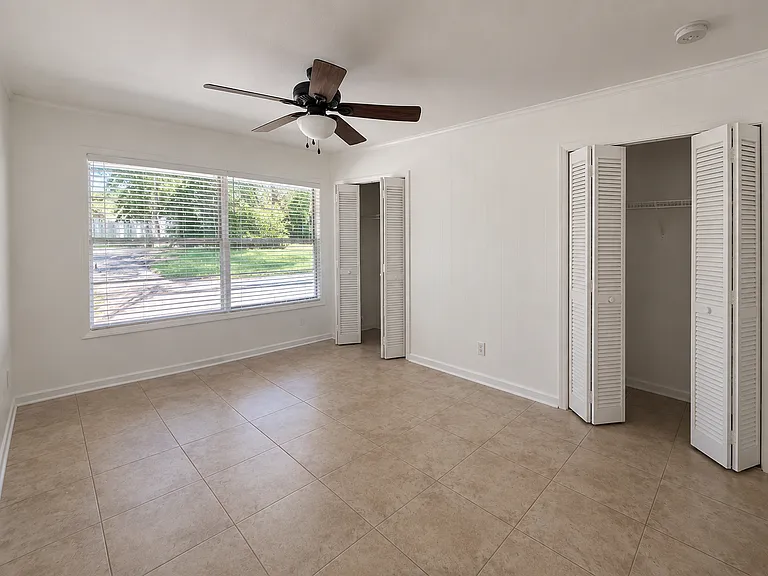 1145 Cordova Ave — Photo 17