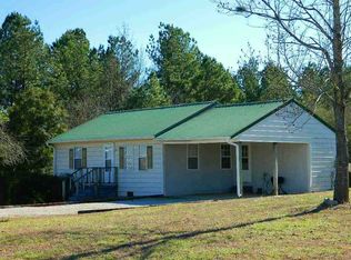 1301 Longsought Rd, Wildersville, TN 38388