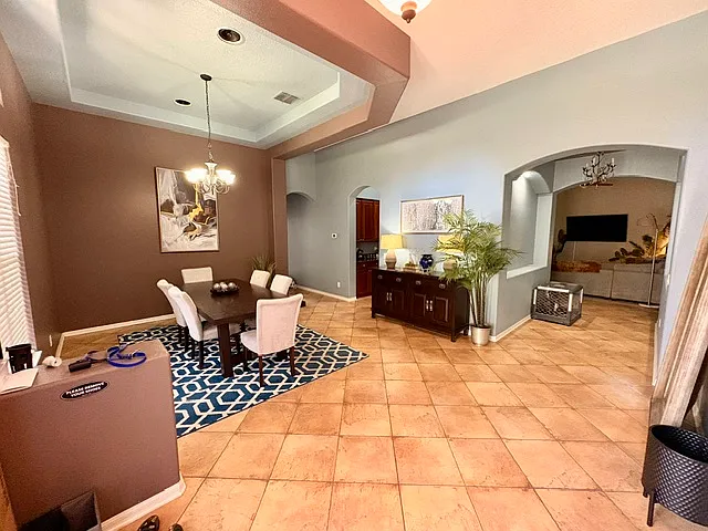 4 bed, 3422 sqft, $3,900 — Photo 2