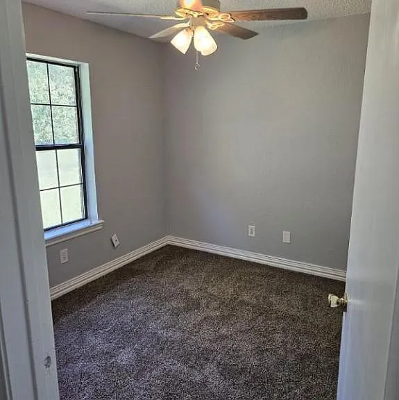 401 S 1st St #2 — Photo 8