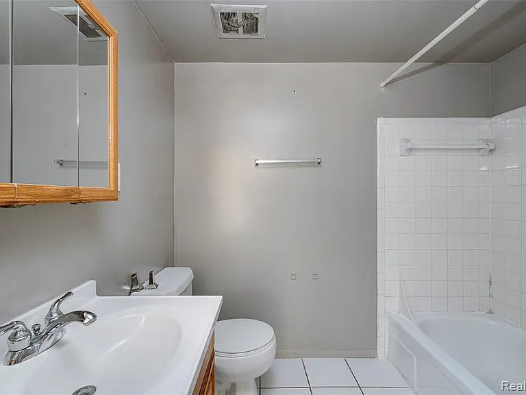 35281 Lewis St — Photo 19