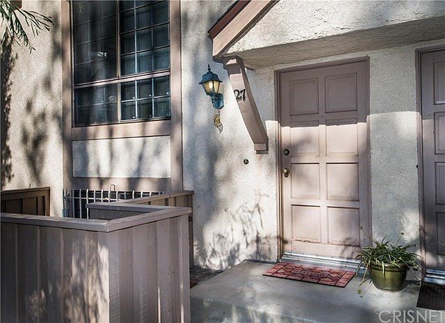 1st image of 18100 Burbank Blvd Unit 27