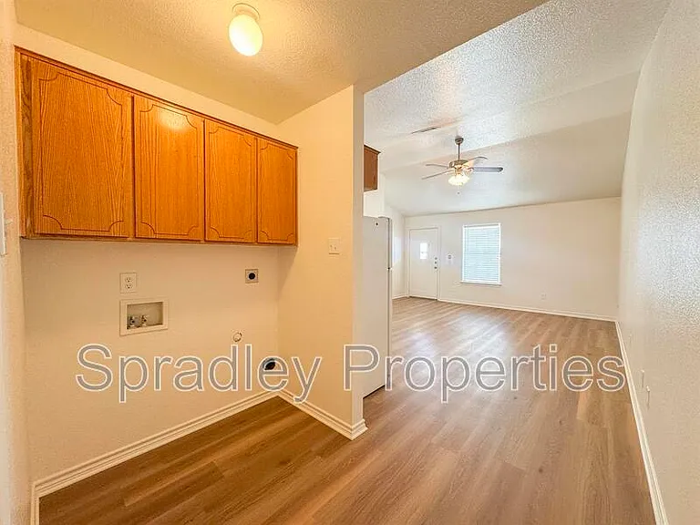 117 Lacey Lou Ln — Photo 5