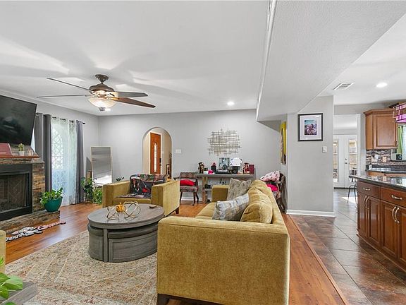 4th image of 3516 Pecan Dr