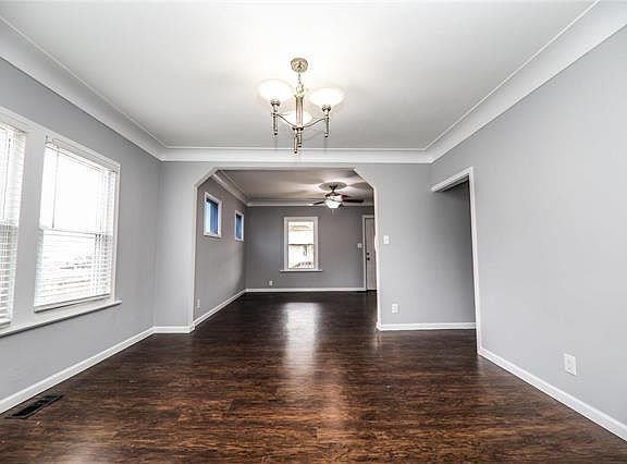 3rd image of 2620 Hodges Ave