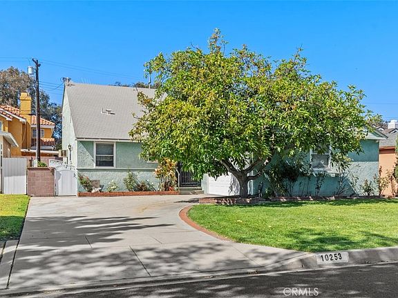 5th image of 10253 Angell St