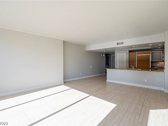 4th image of 222 Karen Ave Unit 1002