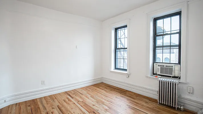 Rented by Nooklyn NYC LLC | media 13