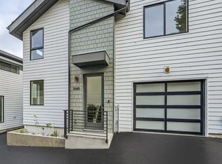 514 NE 102nd St #B, Seattle, WA