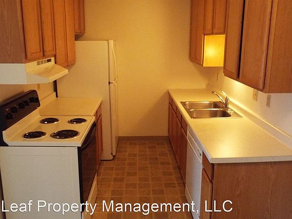 5th image of 1132 16th St N APT 10