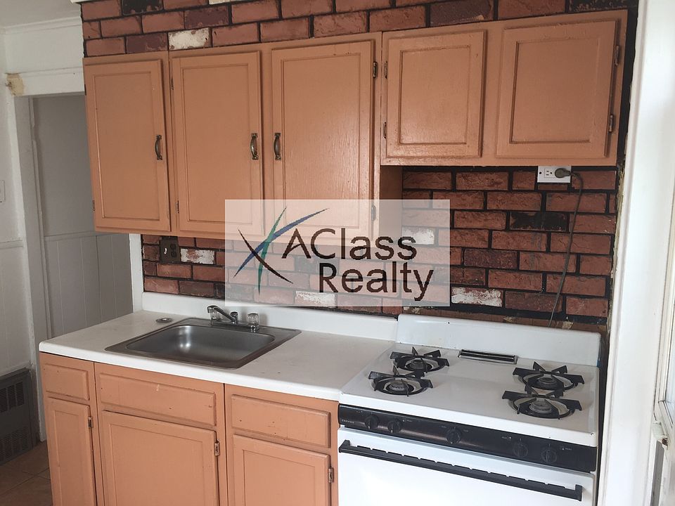 1st image of 2132 29th Ave #2