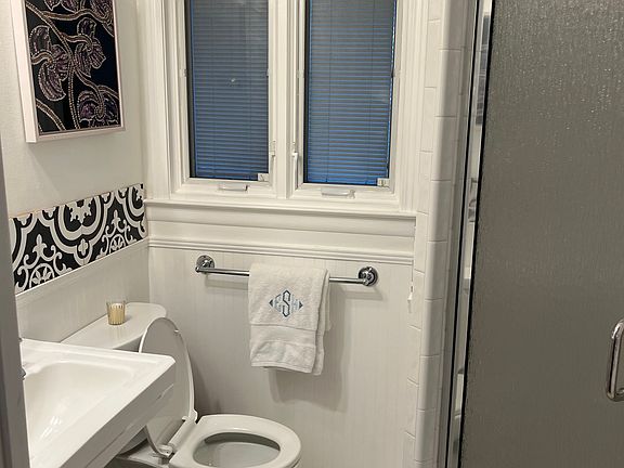 2nd image of 2115 E Lawndale Dr