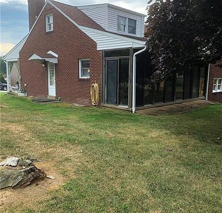 3rd image of 102 Madison Dr