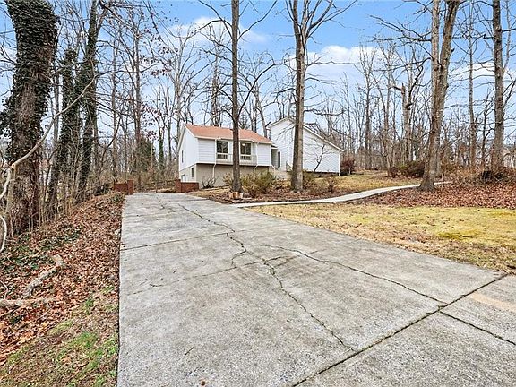 4th image of 1711 Hanging Valley Ct