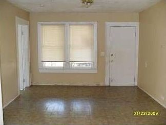 3rd image of 8511 N Lamar St