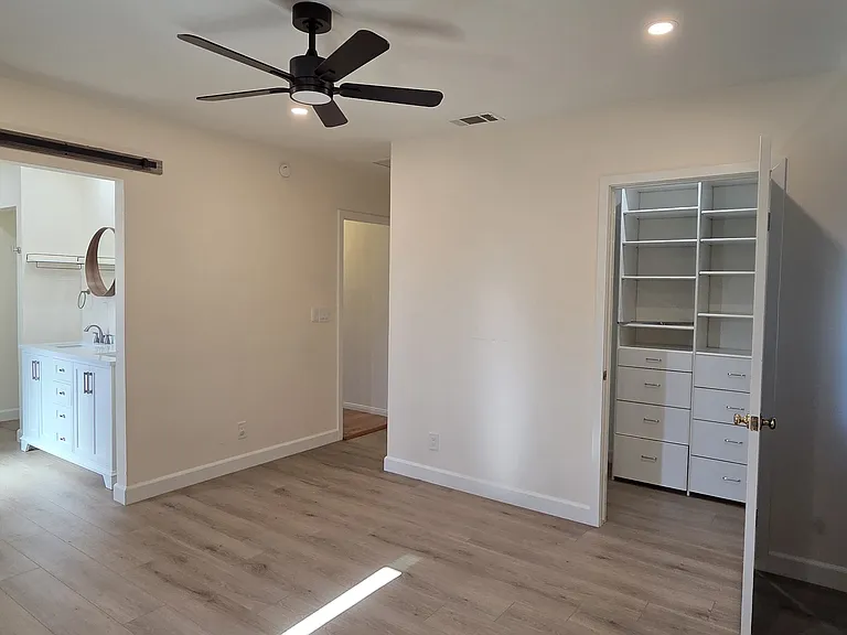 4759 Lakewood Blvd — Photo 21
