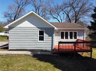 4213 SE 8th St, Des Moines, IA 50315