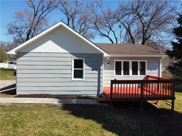4213 SE 8th St, Des Moines, IA 50315