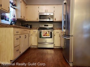 4105 Lake Dr, Robbinsdale, MN 55422
