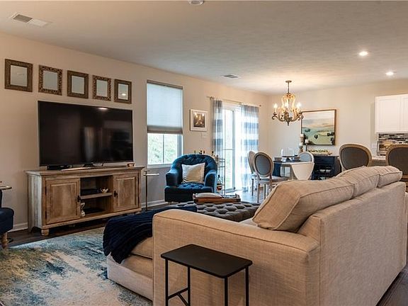 4th image of 107 Bree Way