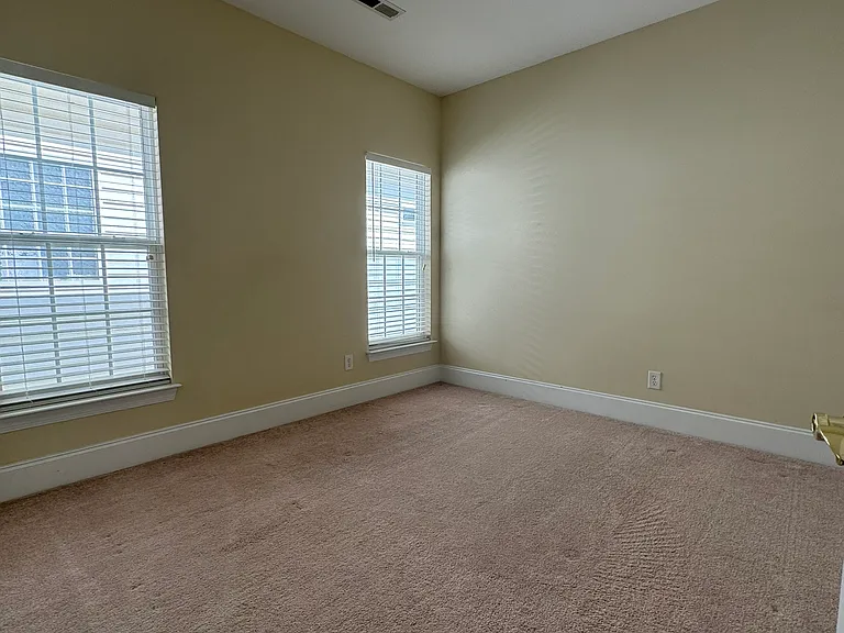5117 Alysheba Dr — Photo 35