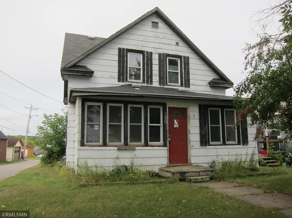 120 8th Ave, Bovey, MN 55709