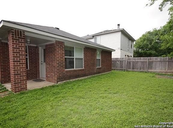 2nd image of 9231 Encino Vlg