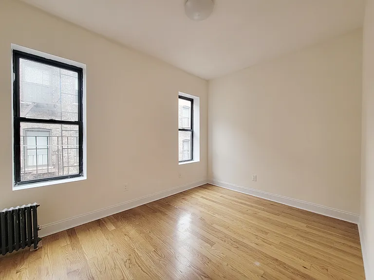3147 Broadway #19 — Photo 5