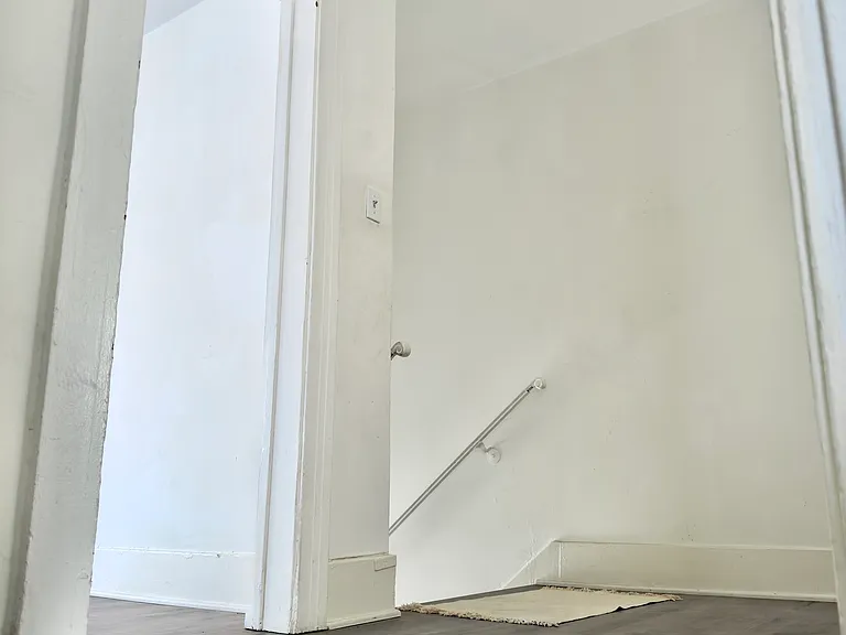 5944 Carlton Way — Photo 5