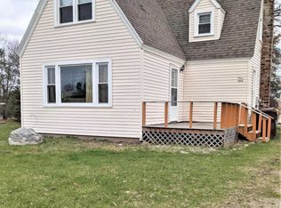 884 Lyons Rd, Portland, MI 48875