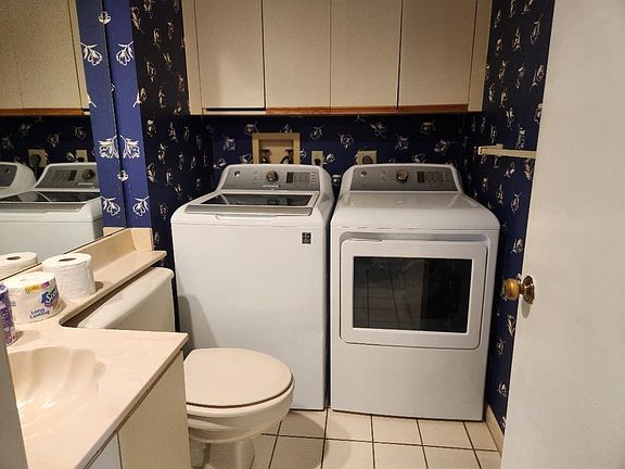 4th image of 2742 SW 15th Street #2742