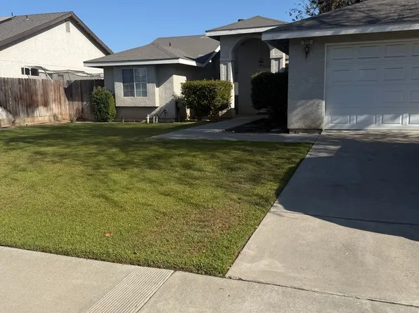 512 W Windsor Dr, Hanford, CA 93230
