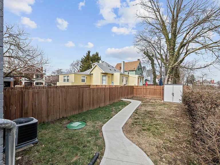 1648 Dauner Ave #B — Photo 35