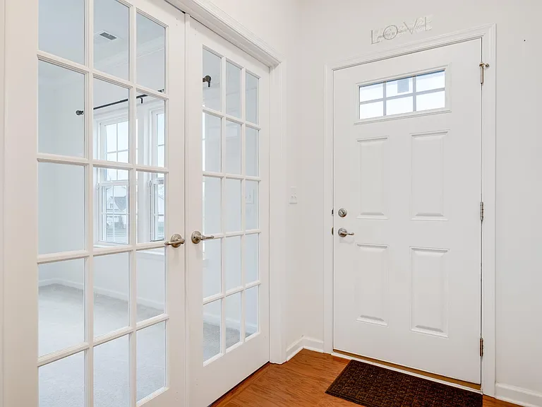 2074 Morton Dr — Photo 23