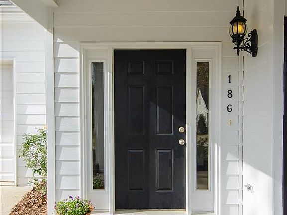 5th image of 186 Ashton Woods Dr