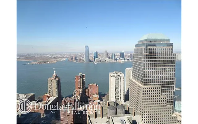 Rented by Douglas Elliman | media 20
