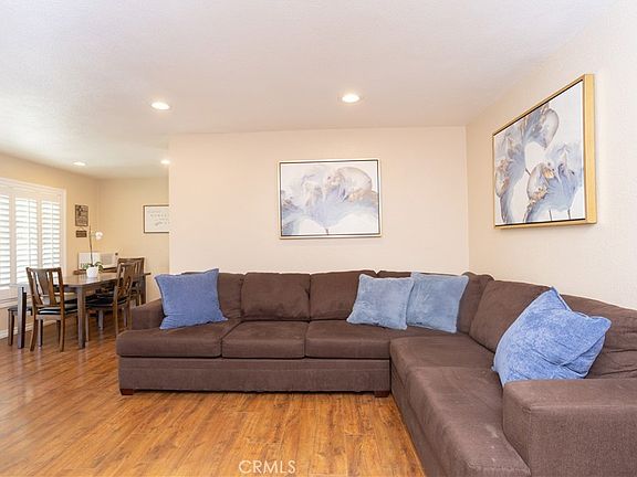 5th image of 1105 W Ash Ave