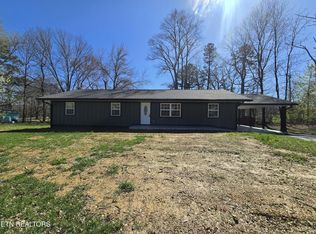 1941 W 3rd Ave, Oneida, TN 37841