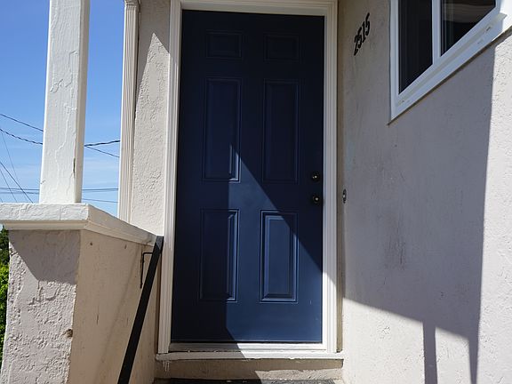 3rd image of 2515 Oliver Ave