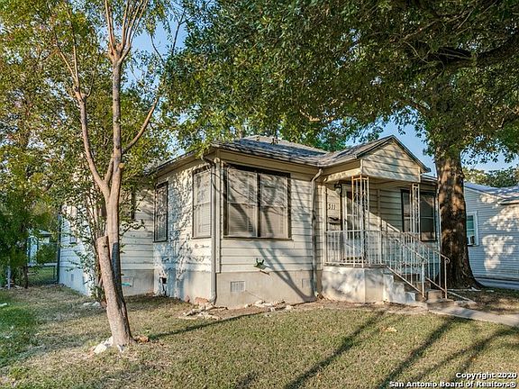 2nd image of 311 Bexar Dr