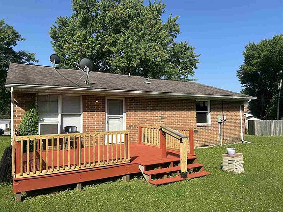 4th image of 1480 Shamrock Ct
